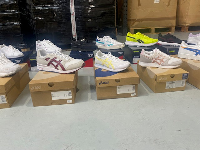 Asics Mixed Trainers – Wholesale Outlet Stock