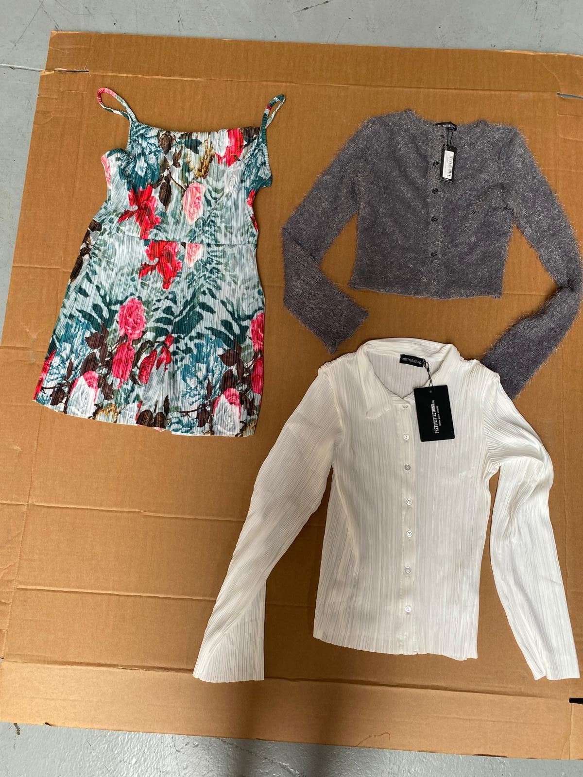 Pretty Little Thing Mixed Women's Clothing